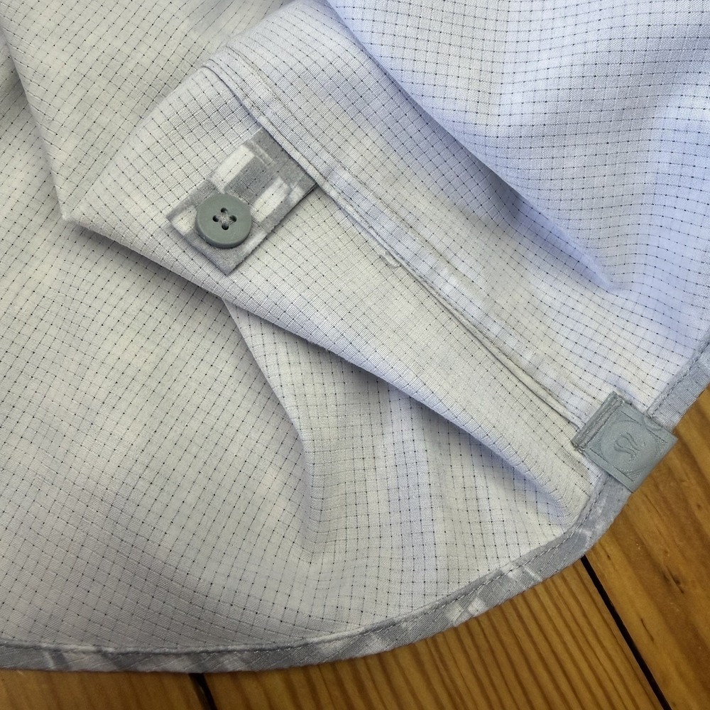 Lululemon Airing Easy Camp Collar Shirt Men's Large Short Sleeve Button Up Gray - Picture 7 of 8